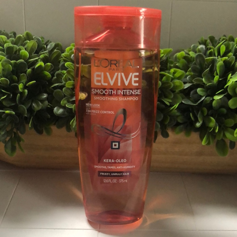 L'Oreal Elvive Smooth Intense Smoothing Shampoo